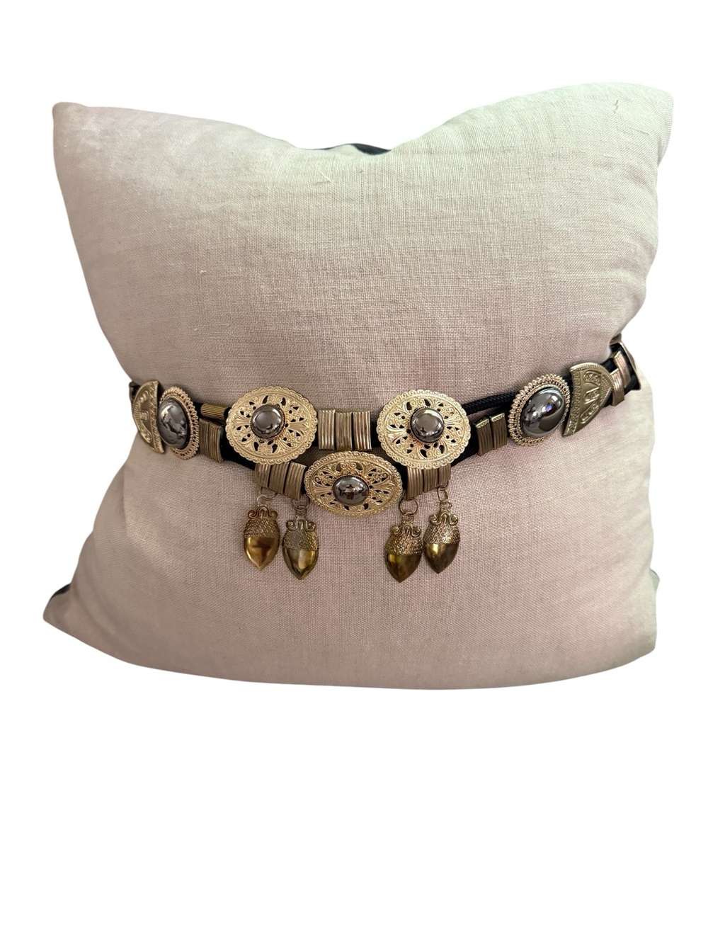 Vintage 90s Gold Tone & Black Stretchy Statement Belt Medallions Pineapples 34”